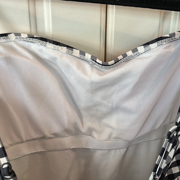 ARDENE💫Women’s White/Black Checkered One Piece Swimsuit - Picture 7 of 11